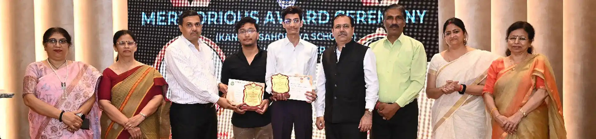 Best CBSE Board, Delhi school in kanpur - The Harmilap Mission School, Kanpur